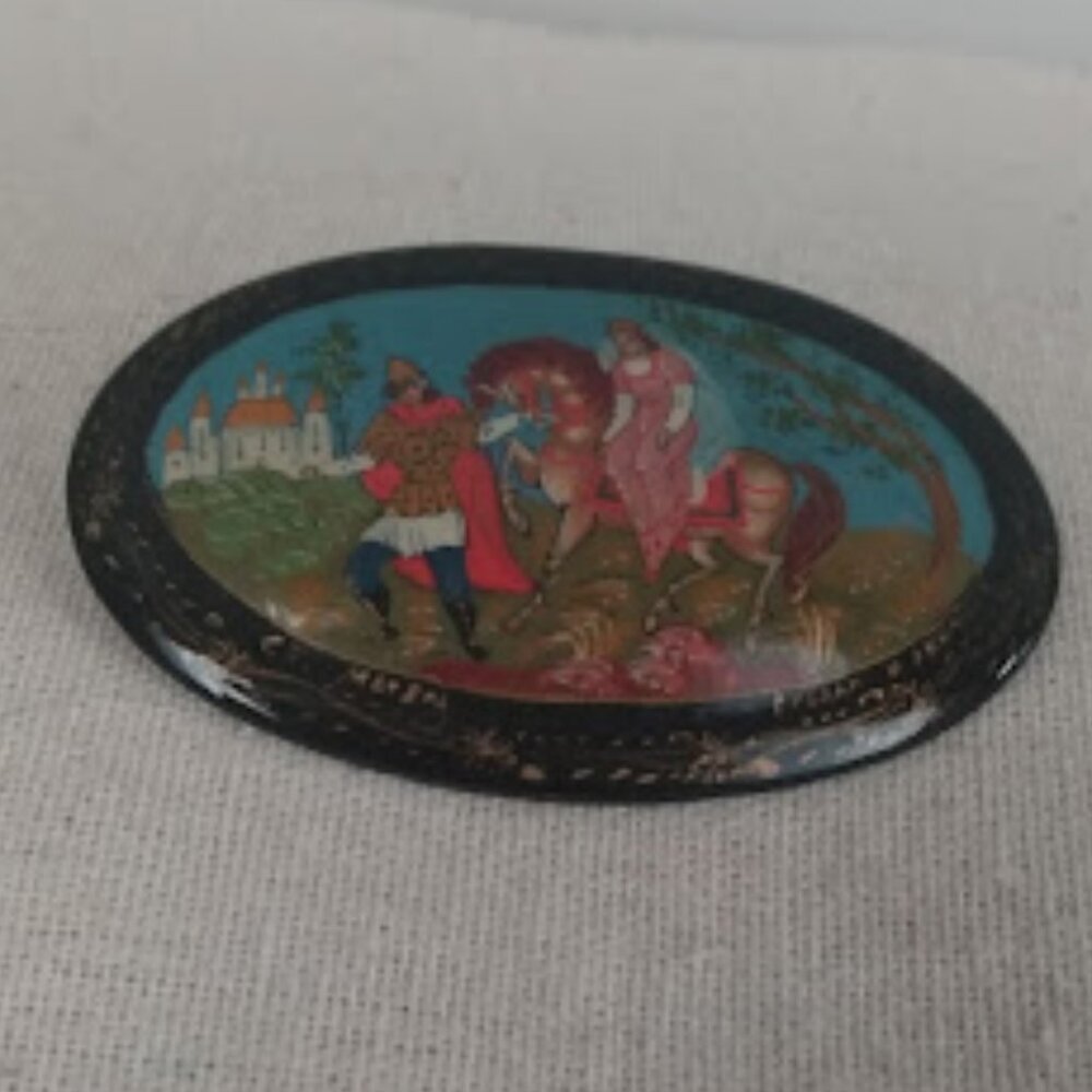 Vintage signed Russian painted and lacquered pin/brooch.